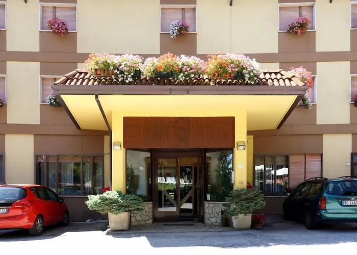 Family Como RivisondoliAlbergo